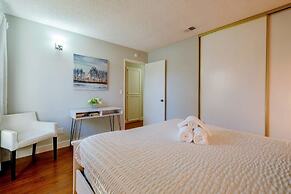 @ Marbella Lane - 4BR Home Away From Home Ldry