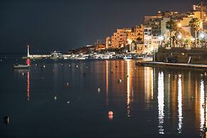 Mediterranea Sunny Maltese Townhouse