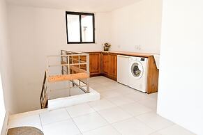 Mediterranea Sunny Maltese Townhouse