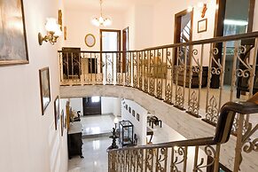 Mediterranea Sunny Maltese Townhouse