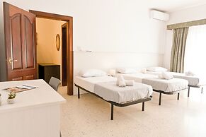 Mediterranea Sunny Maltese Townhouse