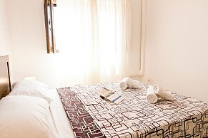 Mediterranea Sunny Maltese Townhouse