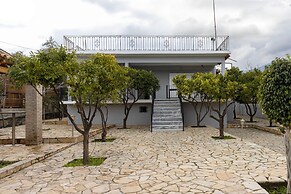 Aggelos Home in Kato Alepohori