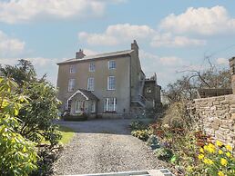 Cantref House Top Floor