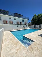 Sea Breeze Tunnel Hideaway 7