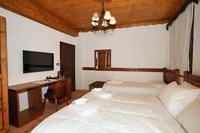 City Street Hotel