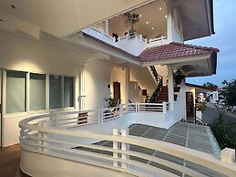 Le Huynh Mui Ne Hotel