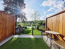 Riverside by Cowichan Lake Cottages