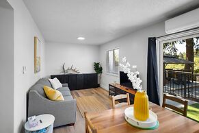 Riverside by Cowichan Lake Cottages