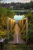 Riverside by Cowichan Lake Cottages