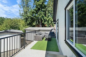 Riverside by Cowichan Lake Cottages