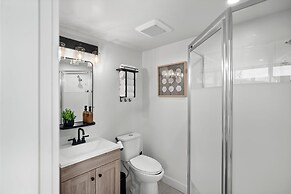 Riverside by Cowichan Lake Cottages