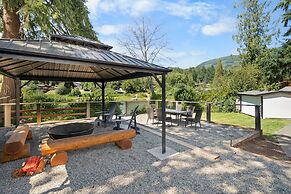 Riverside by Cowichan Lake Cottages