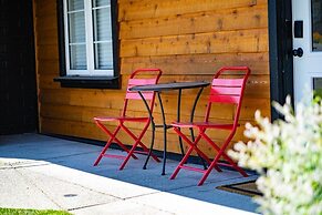 Riverside by Cowichan Lake Cottages