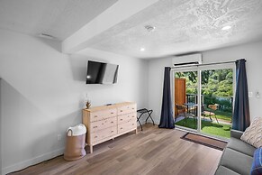 Riverside by Cowichan Lake Cottages