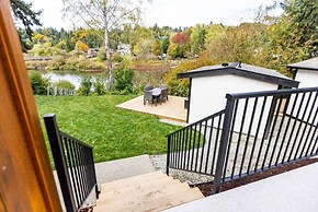 Riverside by Cowichan Lake Cottages