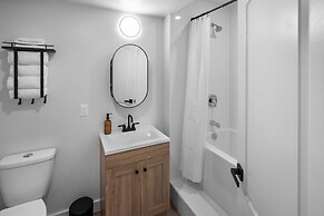 Riverside by Cowichan Lake Cottages