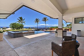 Unwind in Style: Luxe 4-bed, 5-bath Balinese Retreat in Tropical Parad