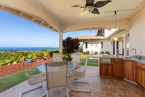 Luxurious 4-bedroom Oceanfront Retreat With Guest House, Stunning View