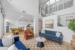 @marbella Lane - 3BR Coastal Retreat w/ Luxe Touch