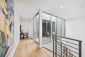 @marbella Lane - 3BR Coastal Retreat w/ Luxe Touch