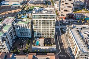 @ Marbella Lane - Grand 2BR w/ Beach & Ocean Views