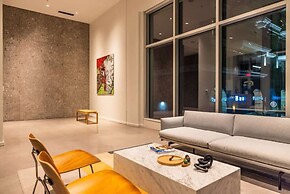 @ Marbella Lane - Grand 2BR w/ Beach & Ocean Views