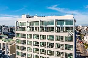 @ Marbella Lane - Grand 2BR w/ Beach & Ocean Views