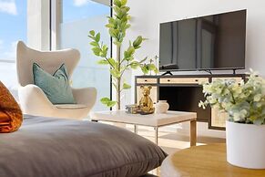 @ Marbella Lane - Grand 2BR w/ Beach & Ocean Views