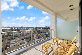 @ Marbella Lane - Grand 2BR w/ Beach & Ocean Views