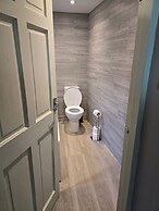 Eden Rose Cottage in Morecambe hot tub