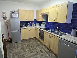 Eden Rose Cottage in Morecambe hot tub