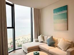 Lotus Alacarte Ha Long Hotel