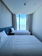 Lotus Alacarte Ha Long Hotel