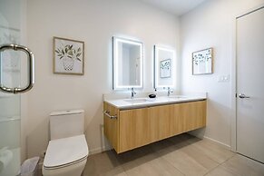 @ Marbella Lane - Sleek Corner Ocean View