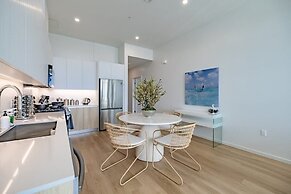 @ Marbella Lane - Sleek Corner Ocean View