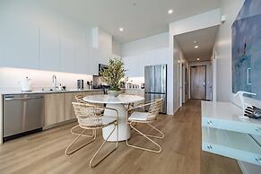 @ Marbella Lane - Sleek Corner Ocean View