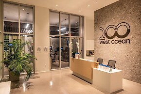 @ Marbella Lane - Sleek Corner Ocean View