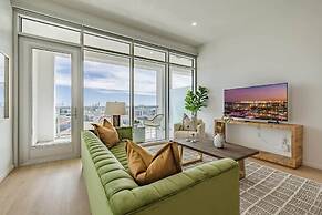 @ Marbella Lane - Sleek Corner Ocean View