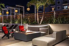 @ Marbella Lane - Sleek Corner Ocean View