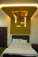 MRT Grand Residency