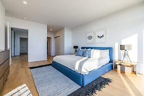 @ Marbella Lane - Luxurious 3BR Penthouse