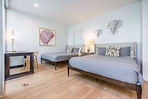 @ Marbella Lane - Luxurious 3BR Penthouse