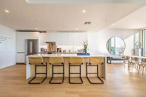 @ Marbella Lane - Luxurious 3BR Penthouse
