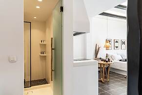 Fleria Seaview Suites