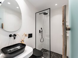 Fleria Seaview Suites