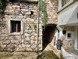 Cozy one Bedroom Apartment Pietra Storica