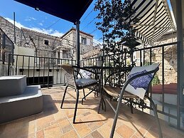 Cozy one Bedroom Apartment Pietra Storica