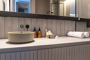 Wake BioHotel