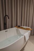 Wake BioHotel